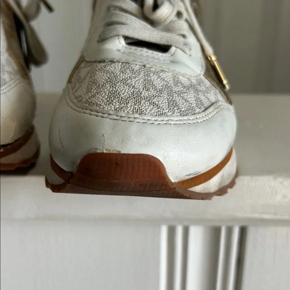 MICHAEL KORS SIGNATURE LEATHER DESIGNER TRAINING SHOES - Picture 8 of 8